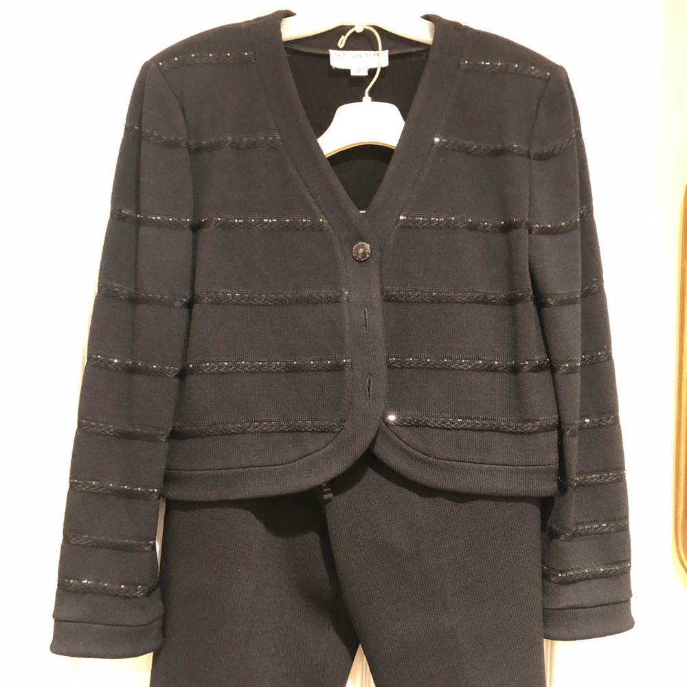 St John black two piece jacket and pant set